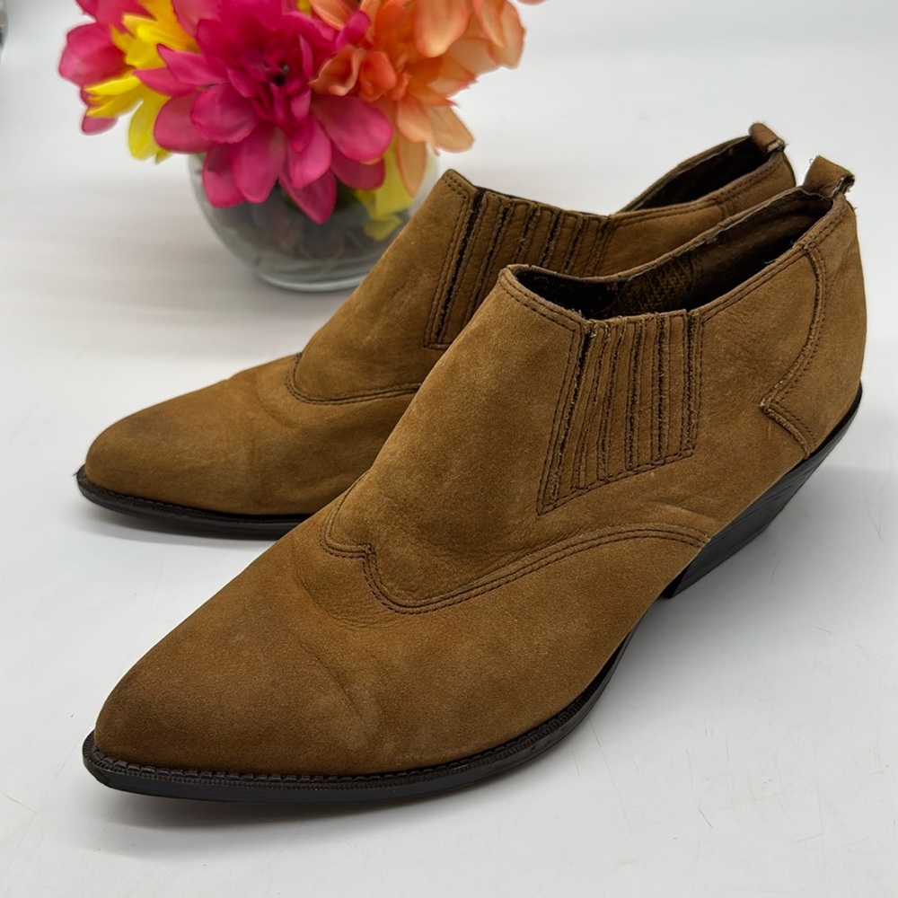 Zodiac Tan Suede Western Look Ankle Boots Size 8 MCA7102K